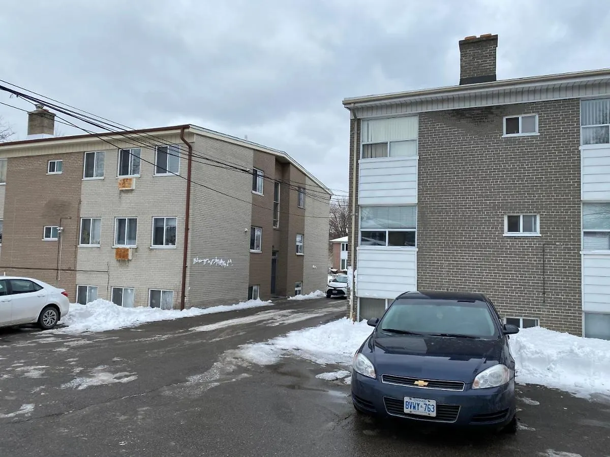 Kashaneh Guest House Toronto