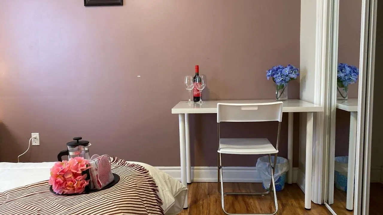 Kashaneh Guest House Toronto 0*,  Canada