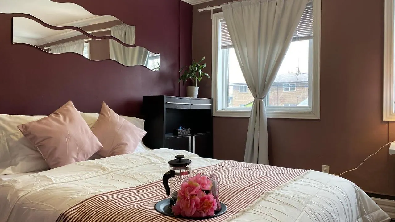 Kashaneh Guest House location