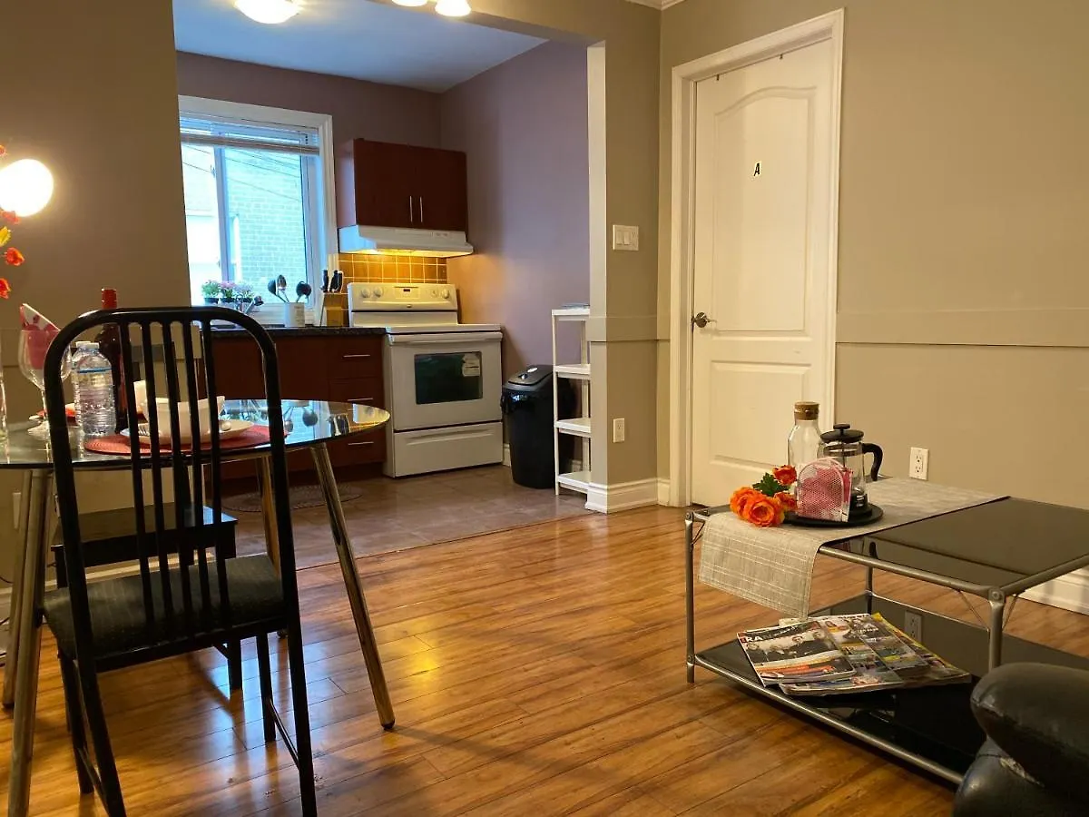 Kashaneh Guest House Toronto Canada